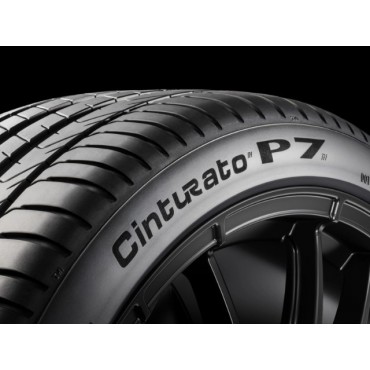 PIRELLI 245/40/18 - 97 Y...